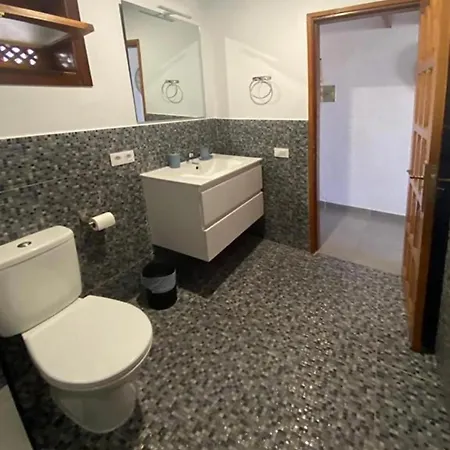 Con Piscina E Vista Mare L102 *